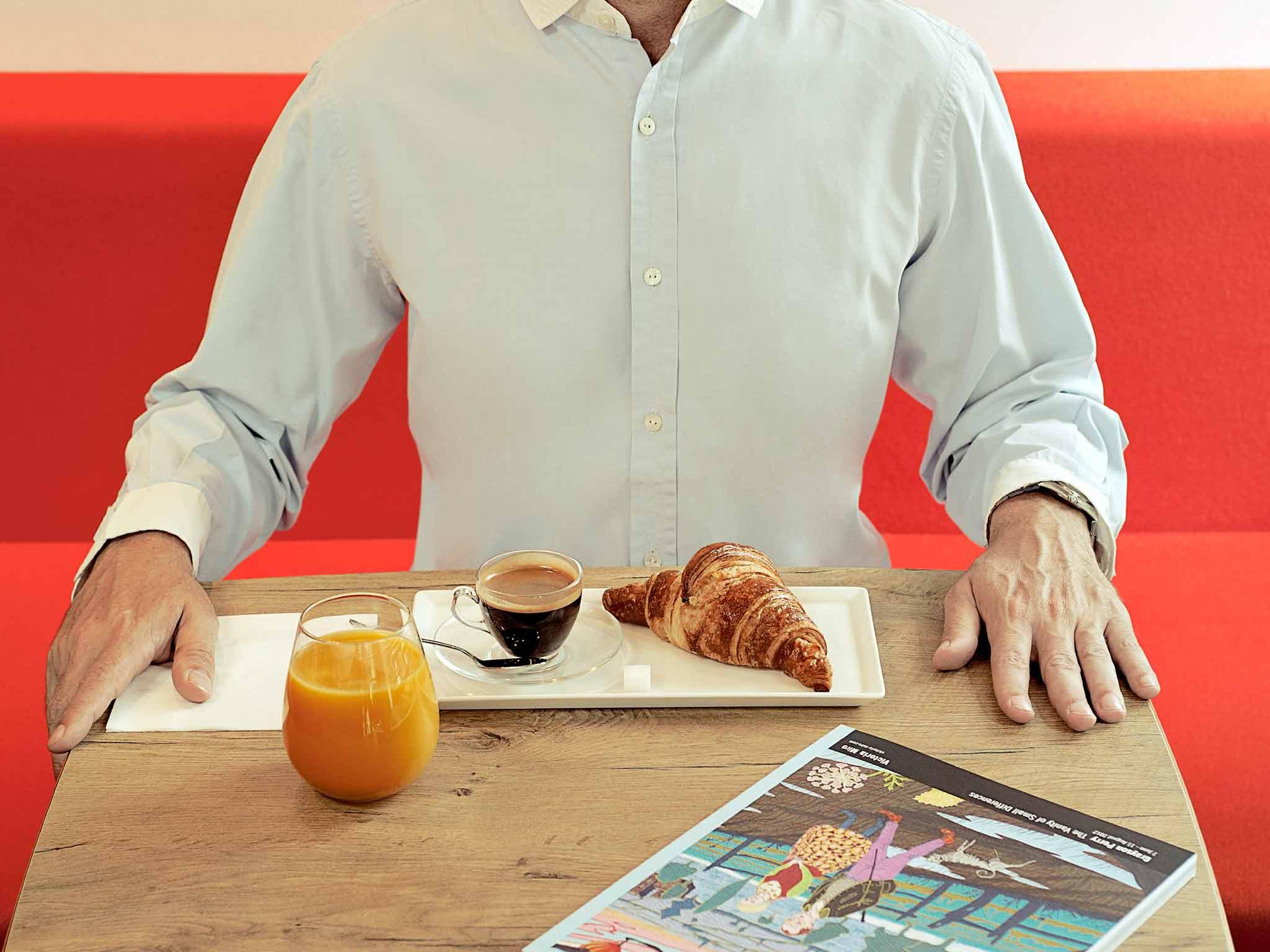 Ibis Paris Bastille Faubourg St Antoine Екстер'єр фото